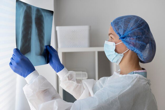 Best Lung Cancer Surgeon in Central Delhi