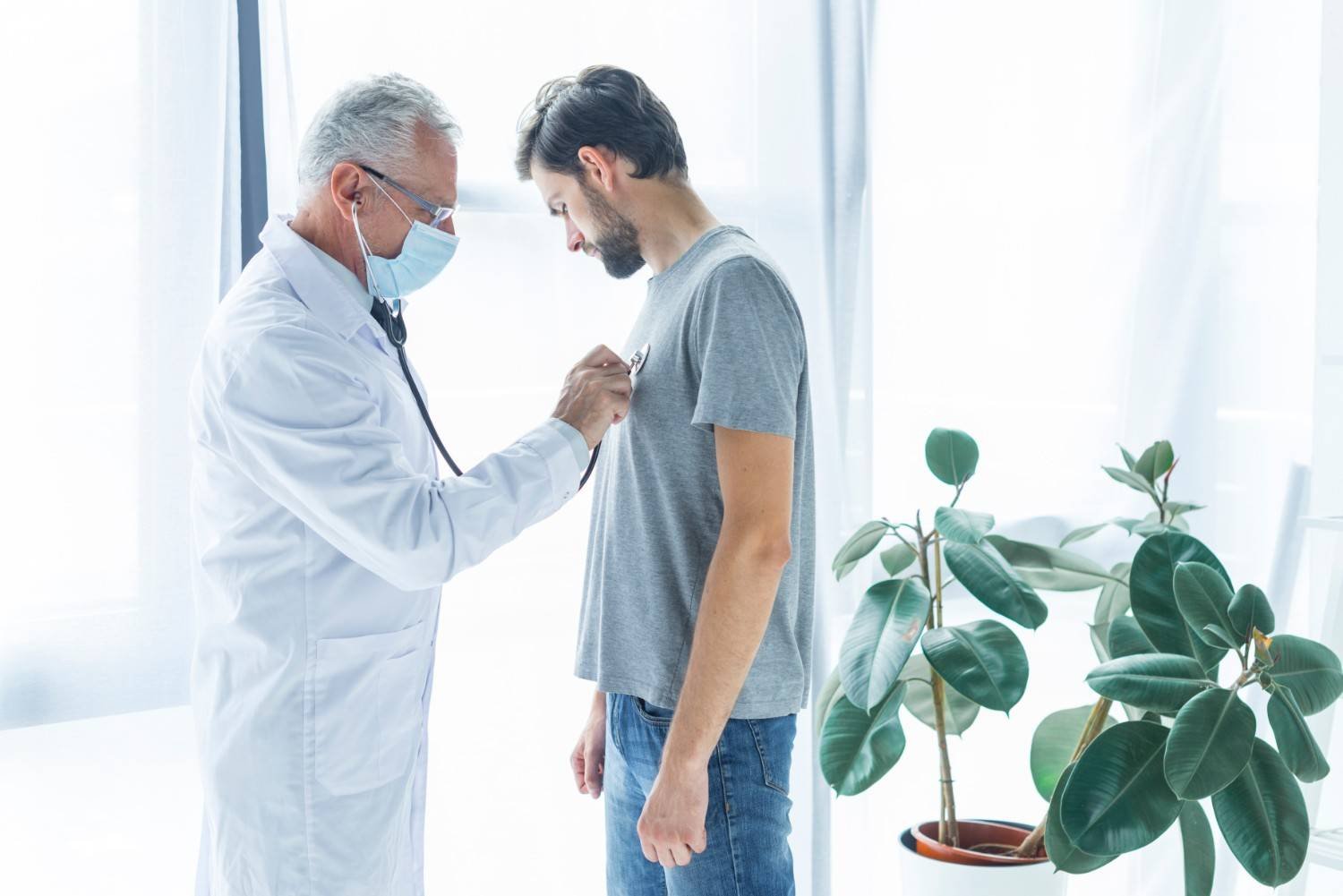 Best Pulmonologist Doctor in Lajpat Nagar